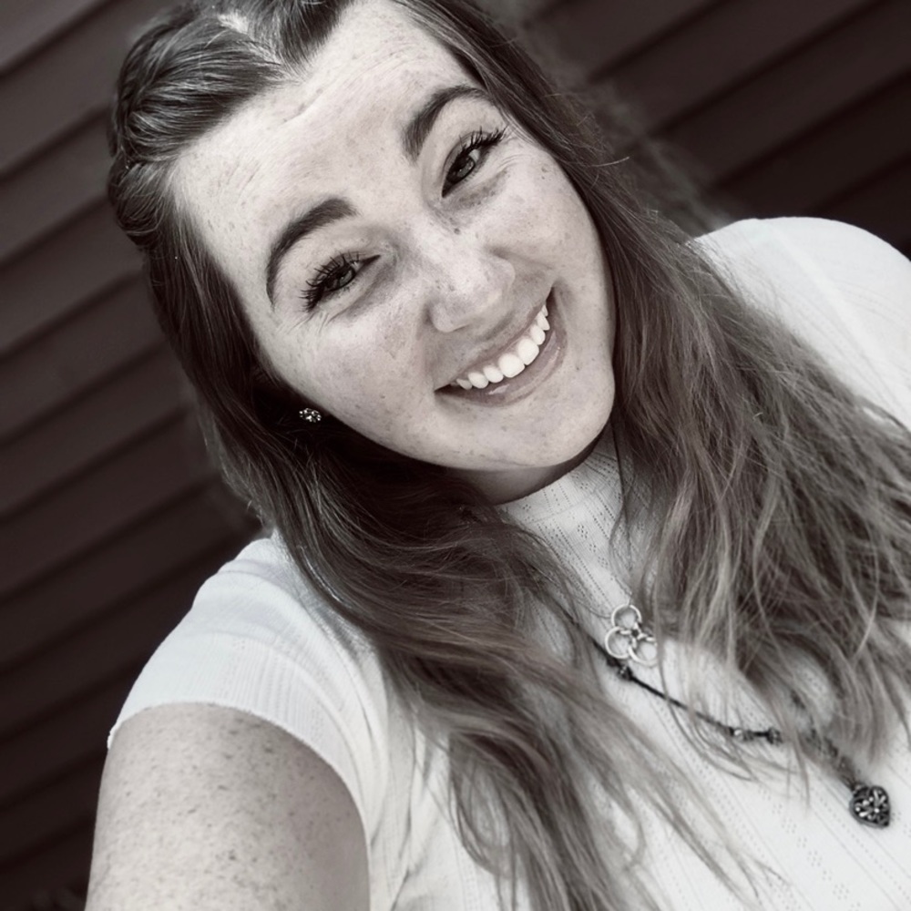 Meet your Posher, Rebecca